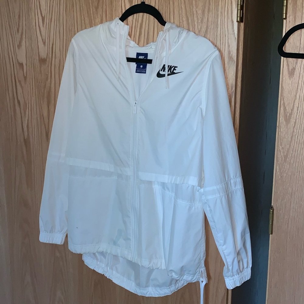 NIKE WINDBREAKER
